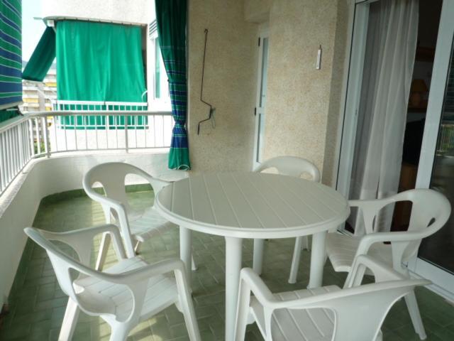 Apartamentos Marblau Varios 1, 2 Y 3 Dormitorios - Julio Y Agosto Solo Familias Playa de Gandia Eksteriør billede